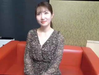 长腿网红少女欣QQ自拍~与胖叔叔的饭店激啪~ (1)